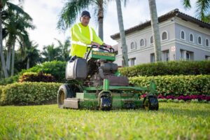West Palm Beach, Florida Lawn Mowing Service