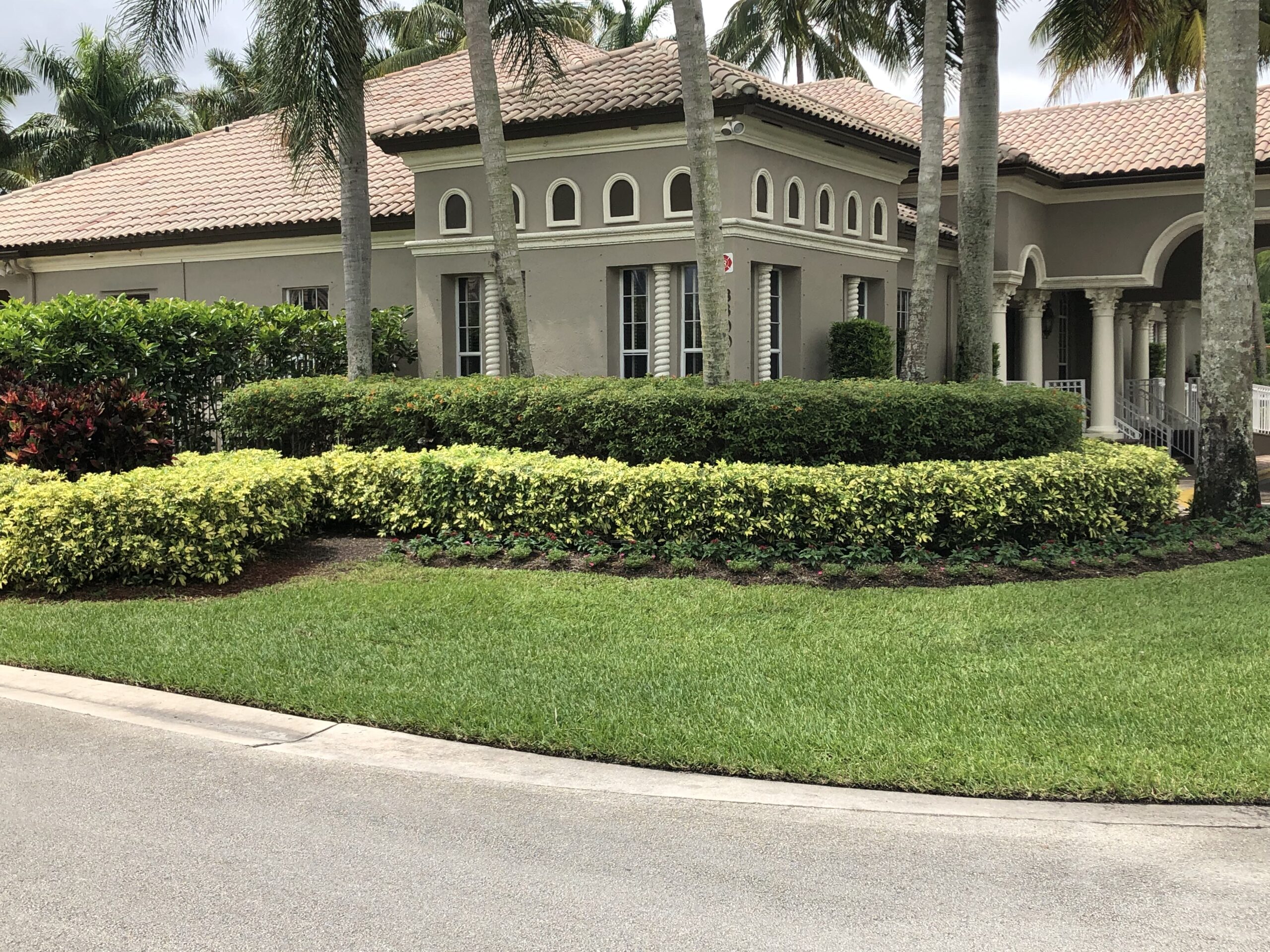 Commercial Lawn Mowing Service for North Palm Beach, FL