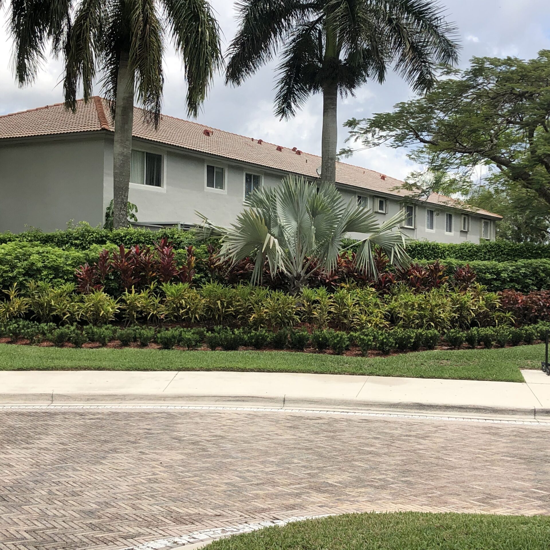 Palm Beach Gardens, FL Landscaping Services